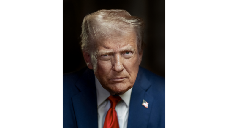 Official photographic portrait of President Donald Trump, June 2025.